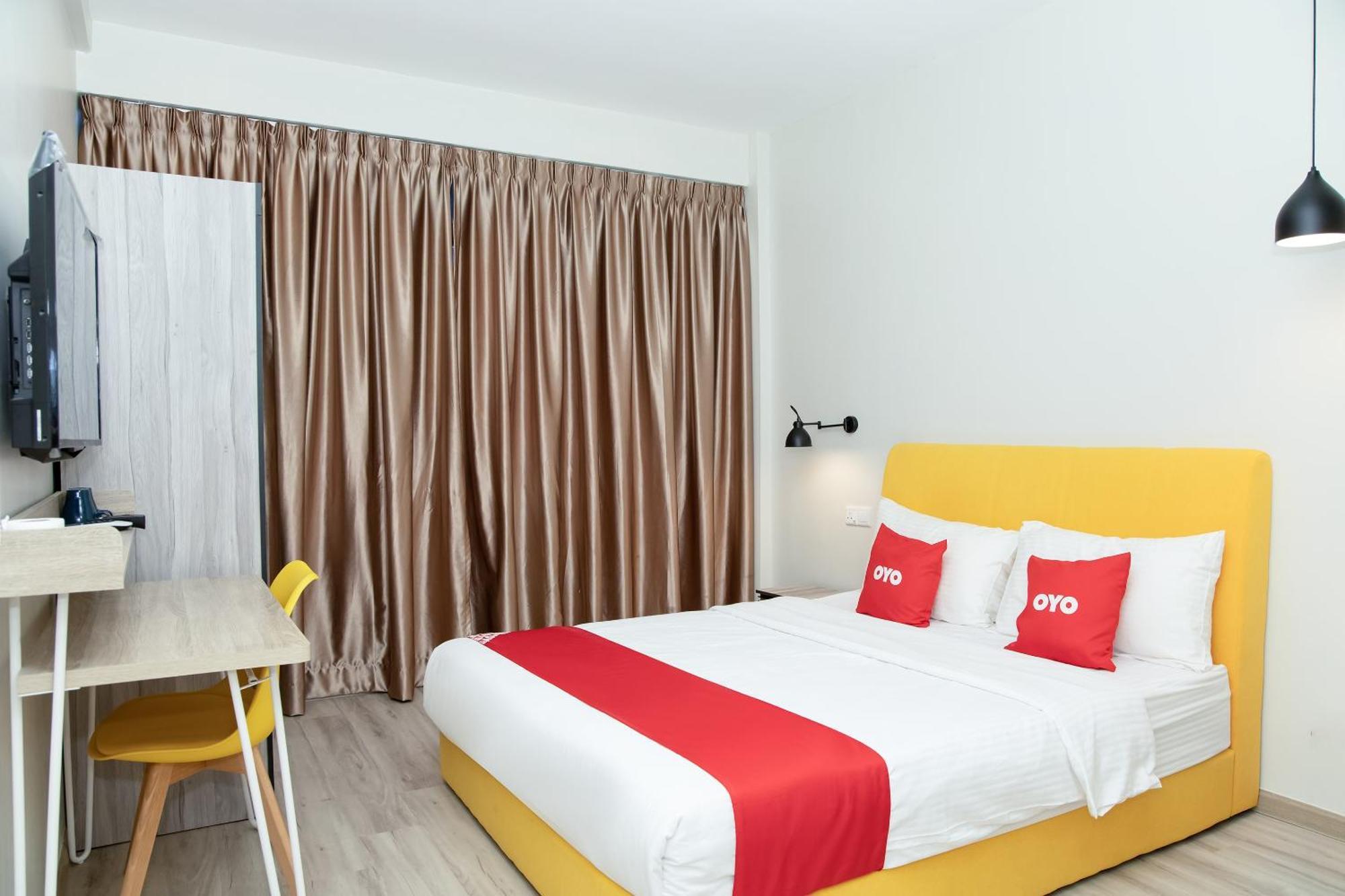 Capital O 90406 Mirani Hotel أمبانغ المظهر الخارجي الصورة