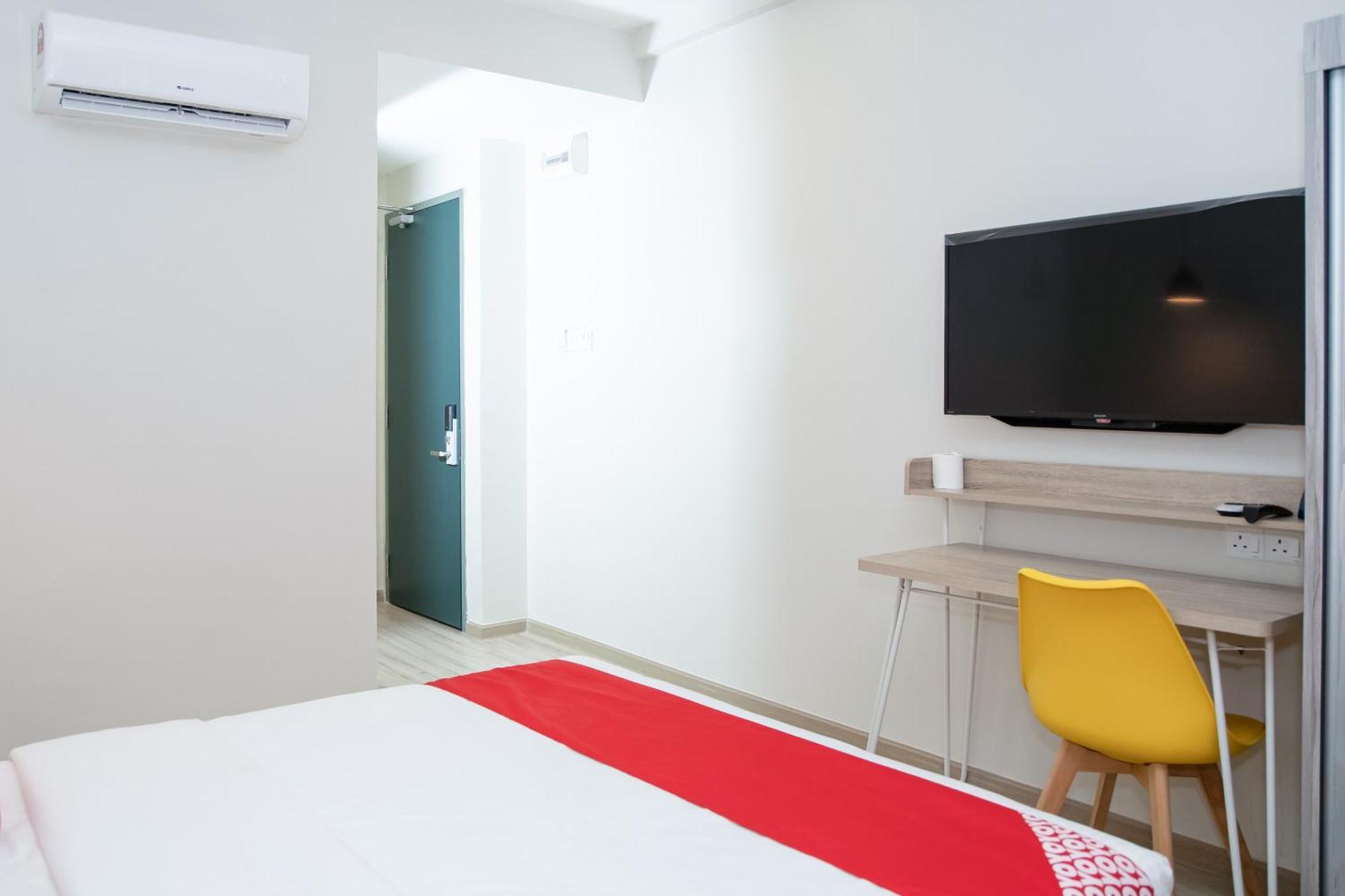 Capital O 90406 Mirani Hotel أمبانغ المظهر الخارجي الصورة