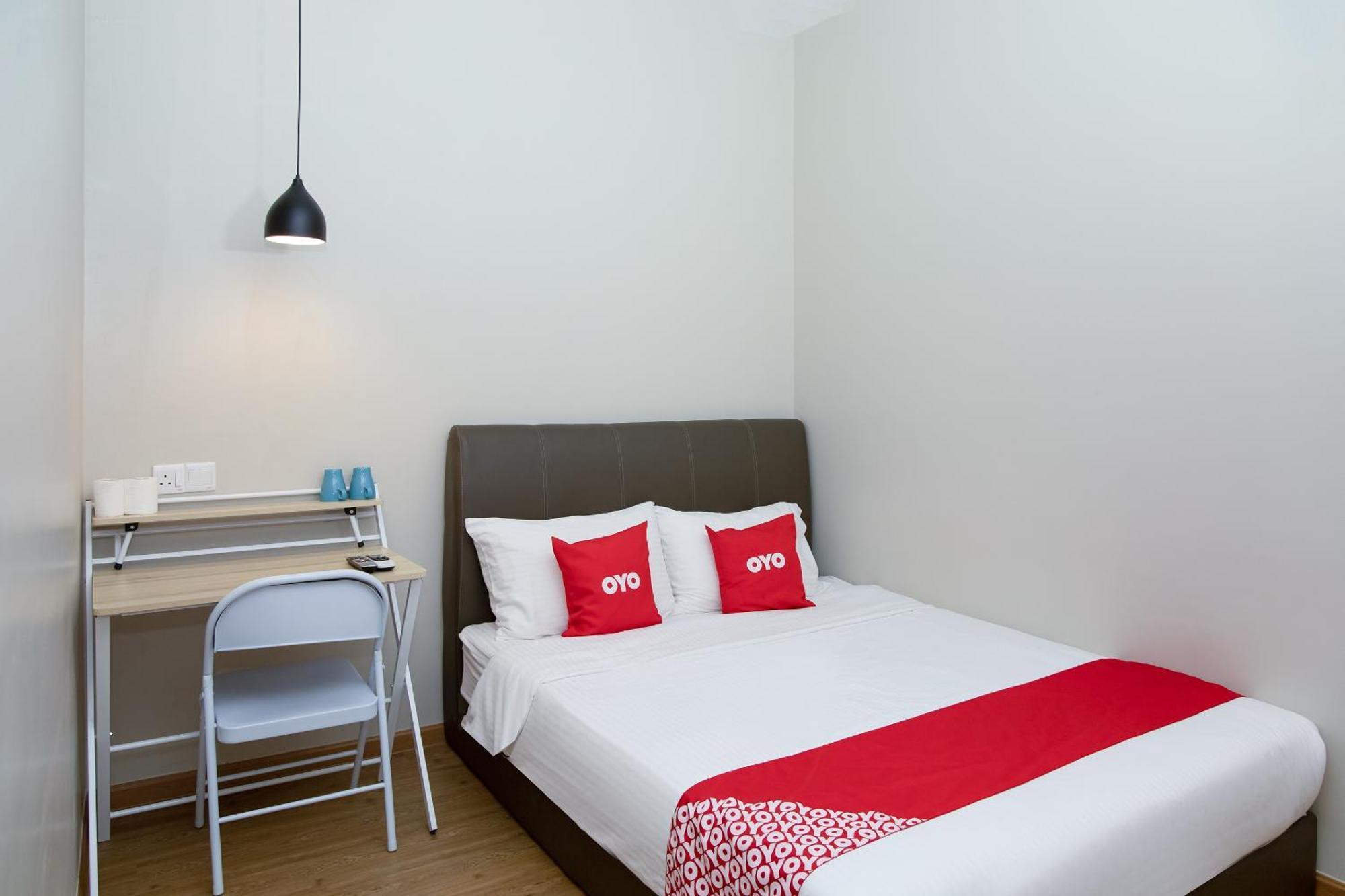 Capital O 90406 Mirani Hotel أمبانغ المظهر الخارجي الصورة