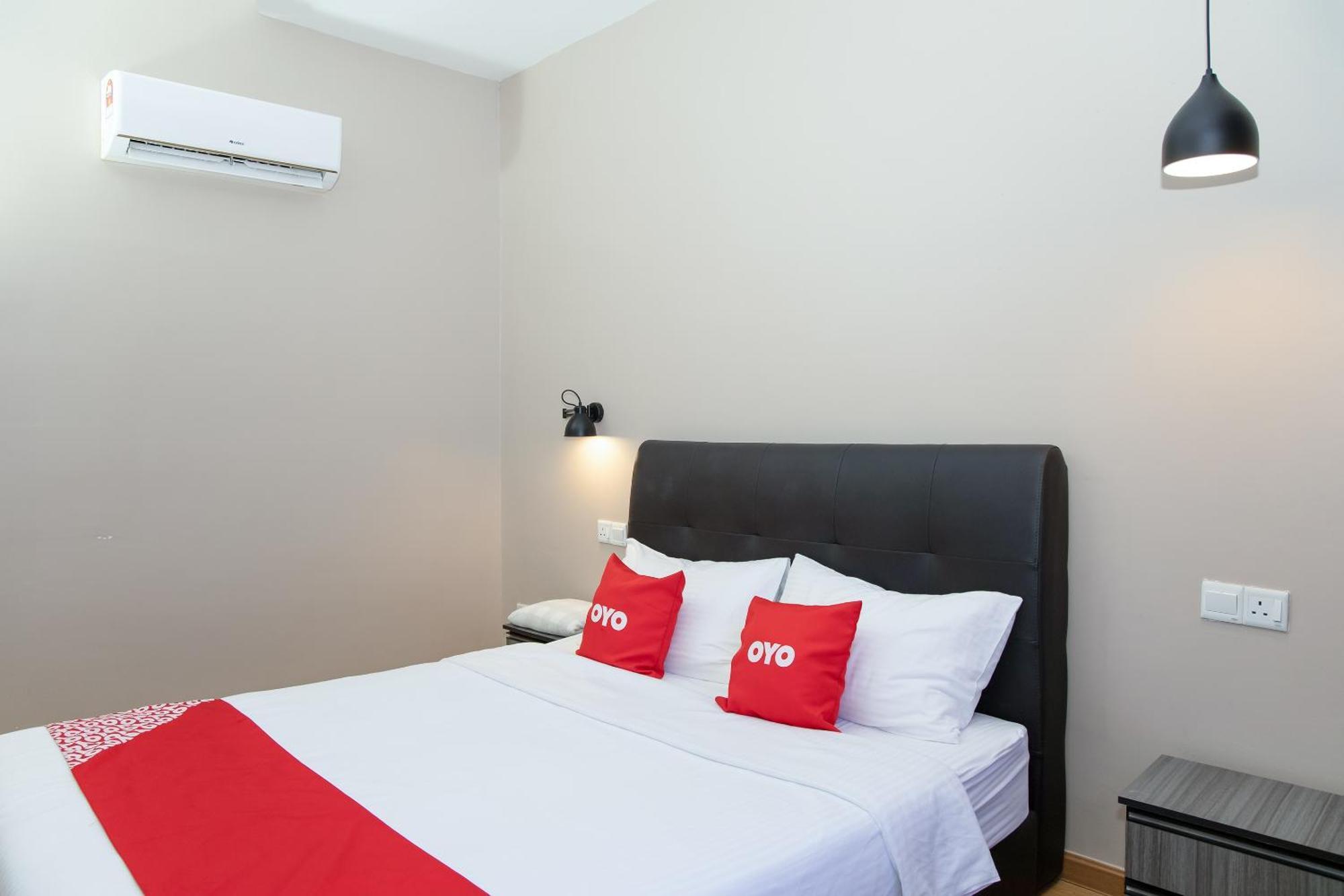 Capital O 90406 Mirani Hotel أمبانغ المظهر الخارجي الصورة