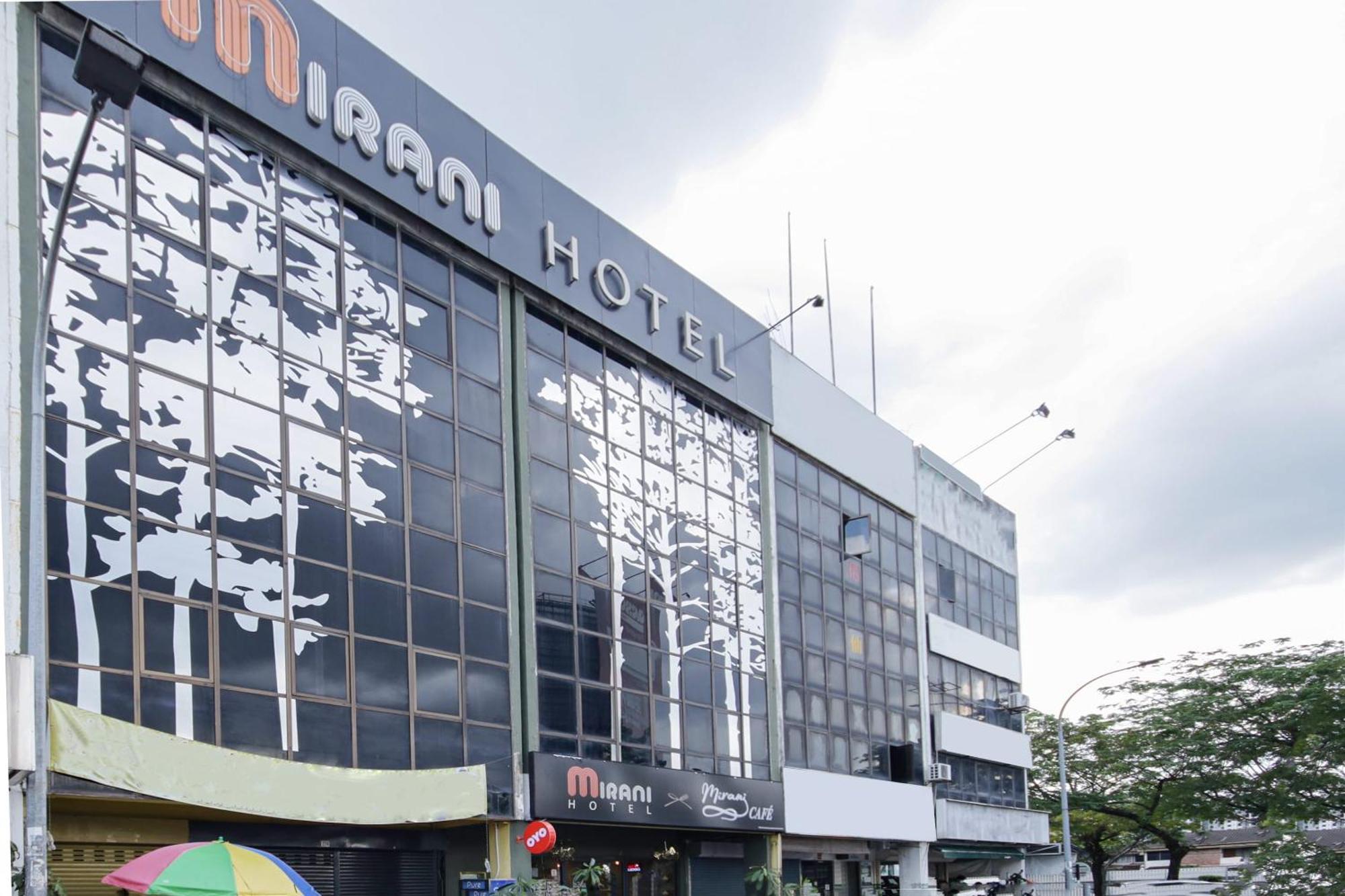 Capital O 90406 Mirani Hotel أمبانغ المظهر الخارجي الصورة