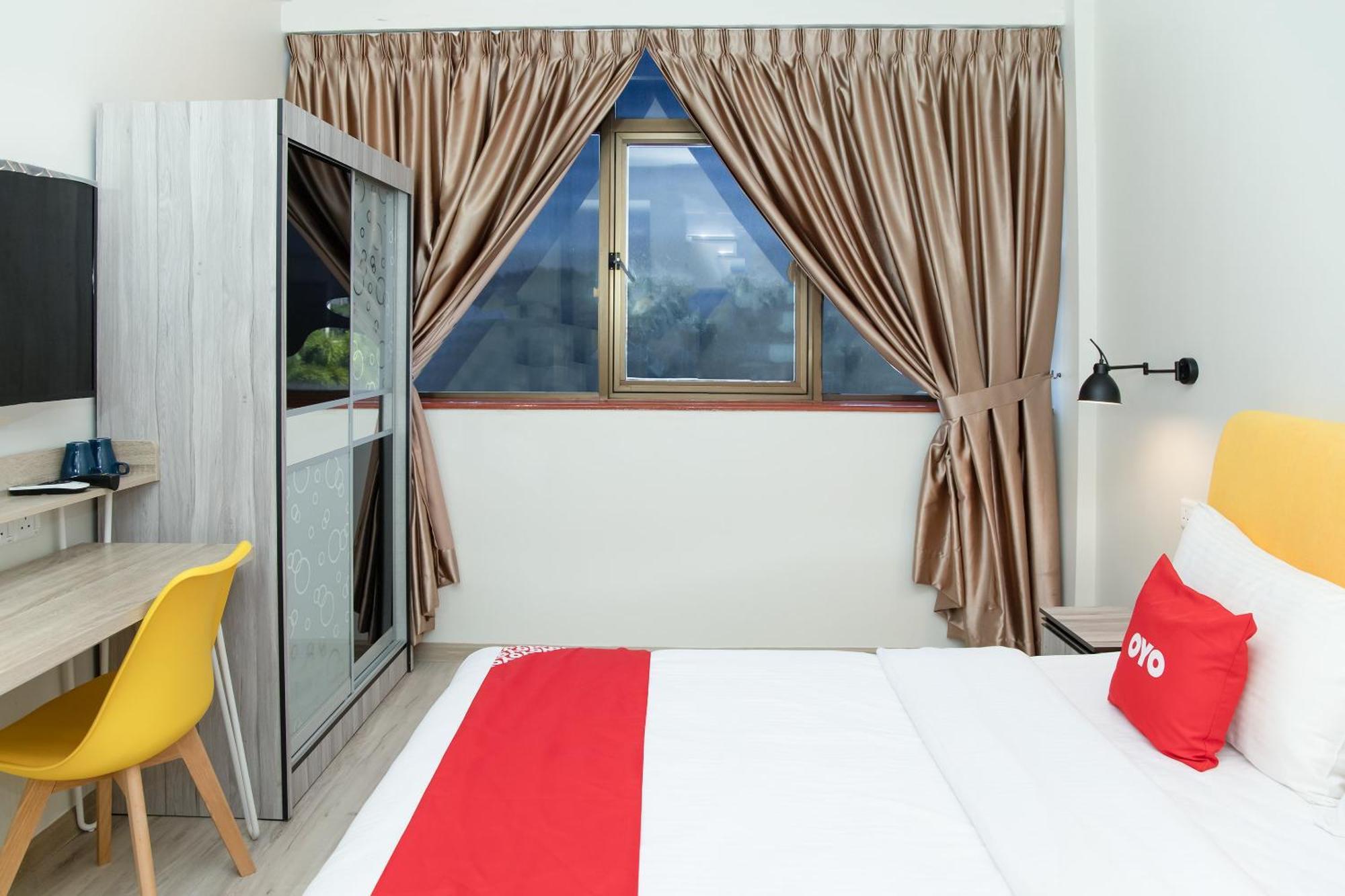 Capital O 90406 Mirani Hotel أمبانغ المظهر الخارجي الصورة